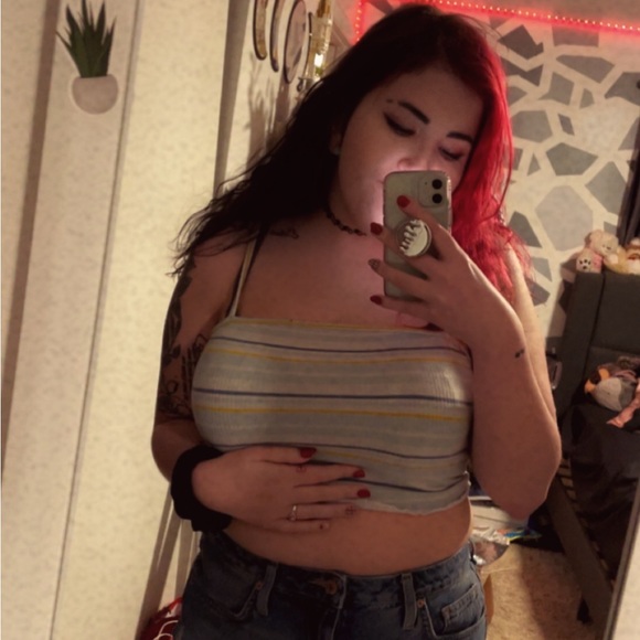 Shorts - Picture 3 of 3